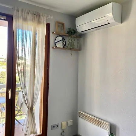 Cosy Proche De La Securisee Avec Piscine
